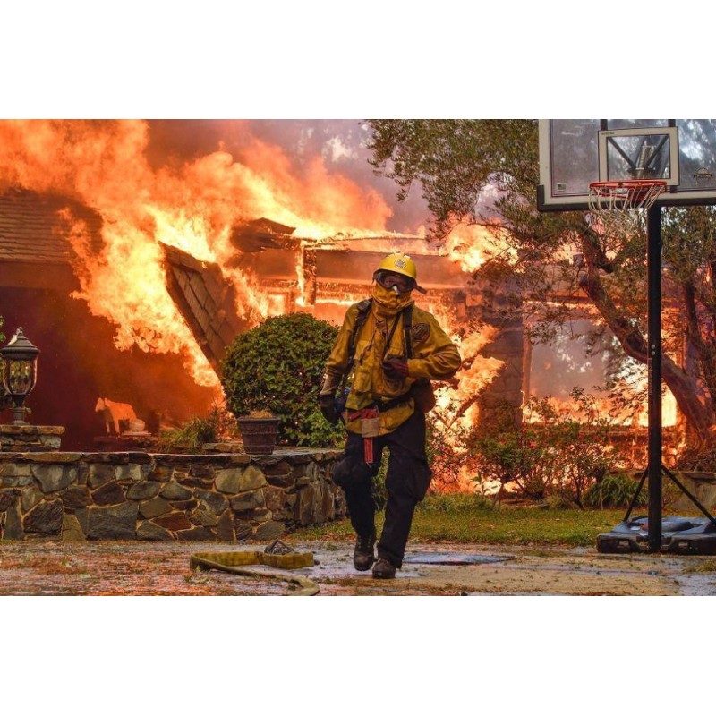 5d Fireman Firefight...