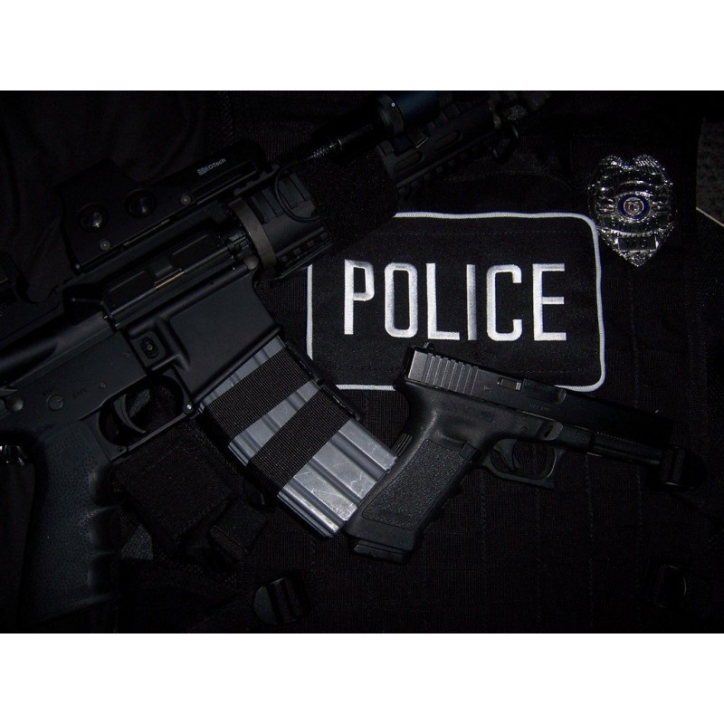 Police Protect Diamond Pa...